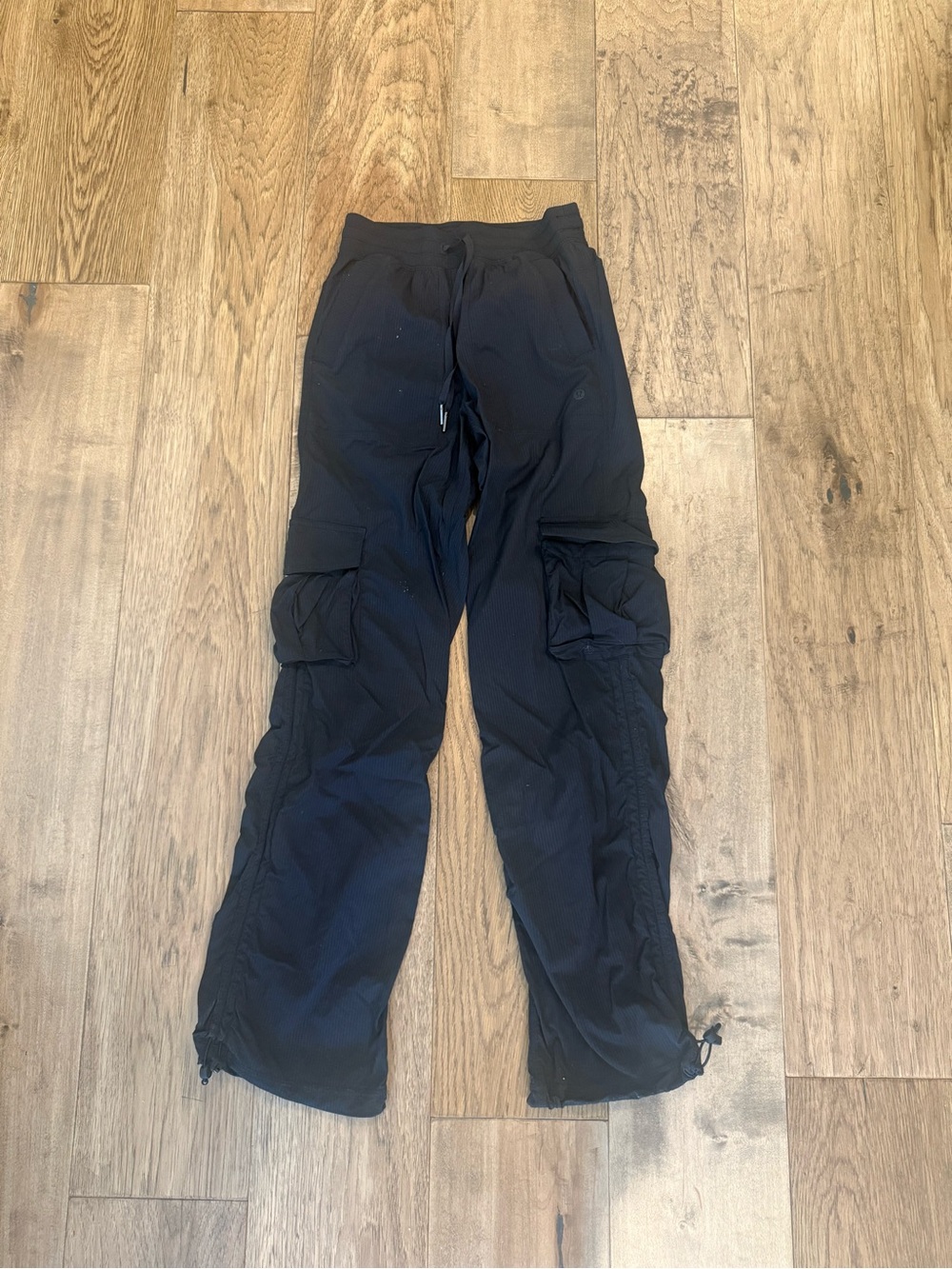 Lululemon black cargo dance pants size xxxs